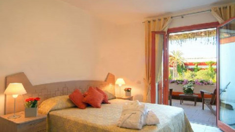 2026 puglia blu serena valentino village IN3